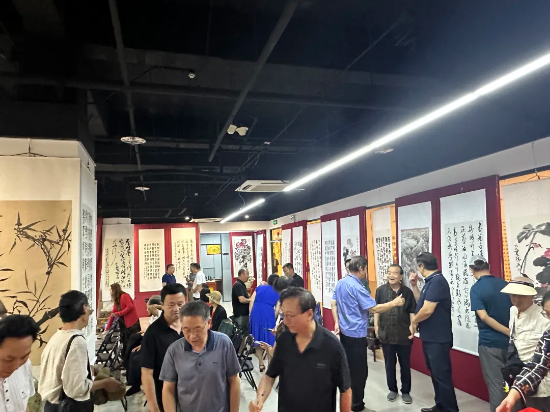 中国书画收藏家协会★庆祝八一建军节98周年书画展在京举行